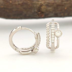 Zoa ezüstszínű orvosi fém fülbevaló