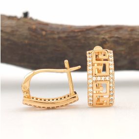 Ivett aranyszínű orvosi fém fülbevaló 