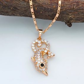 Maura aranyszínű orvosi fém medál