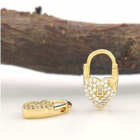 Lucky aranyszínű orvosi fém lakat fülbevaló 