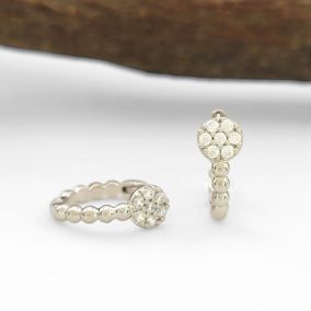   Melióra ezüstszínű orvosi fém fülbevaló kristály díszítéssel