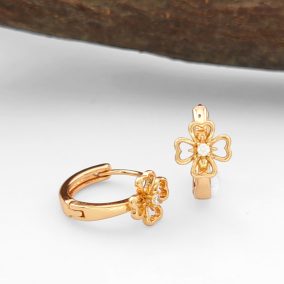 Milda aranyszínű orvosi fém virág fülbevaló 