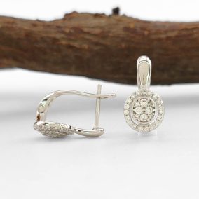   Móni ezüstszínű orvosi fém fülbevaló kristály díszítéssel