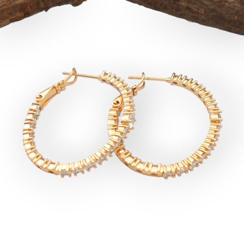 Benáta aranyszínű orvosi fém fülbevaló kristály díszítéssel