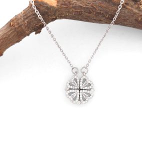   Cília ezüstszínű nemesacél nyaklánc kinyitható szív medállal